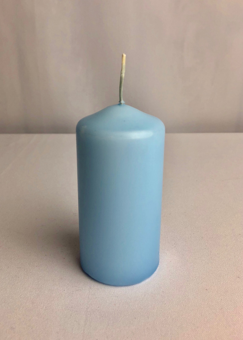 Błękitna świeca walec, matowa / 10x5 cm