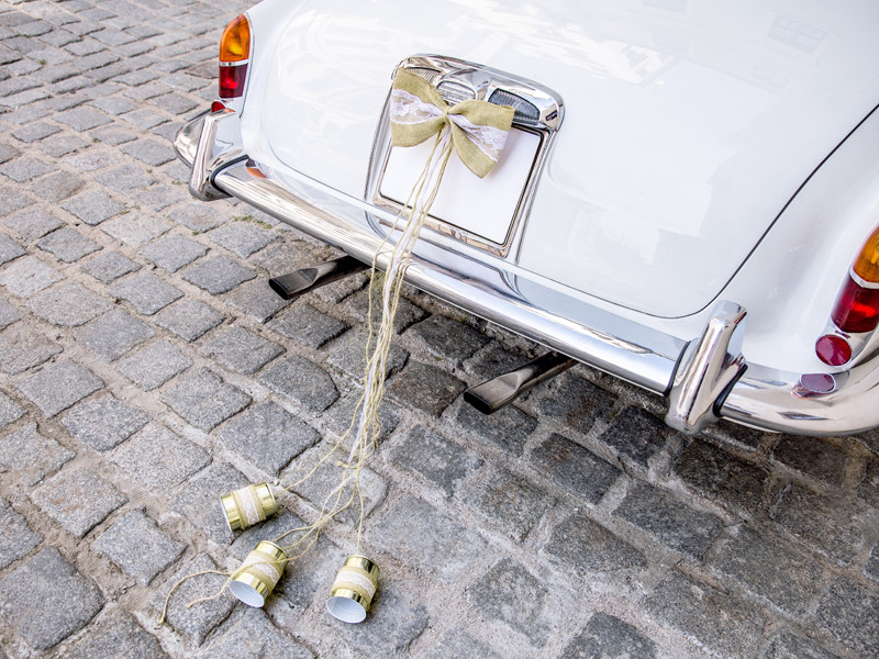 Zestaw dekoracji na auto ślubne Kokardki